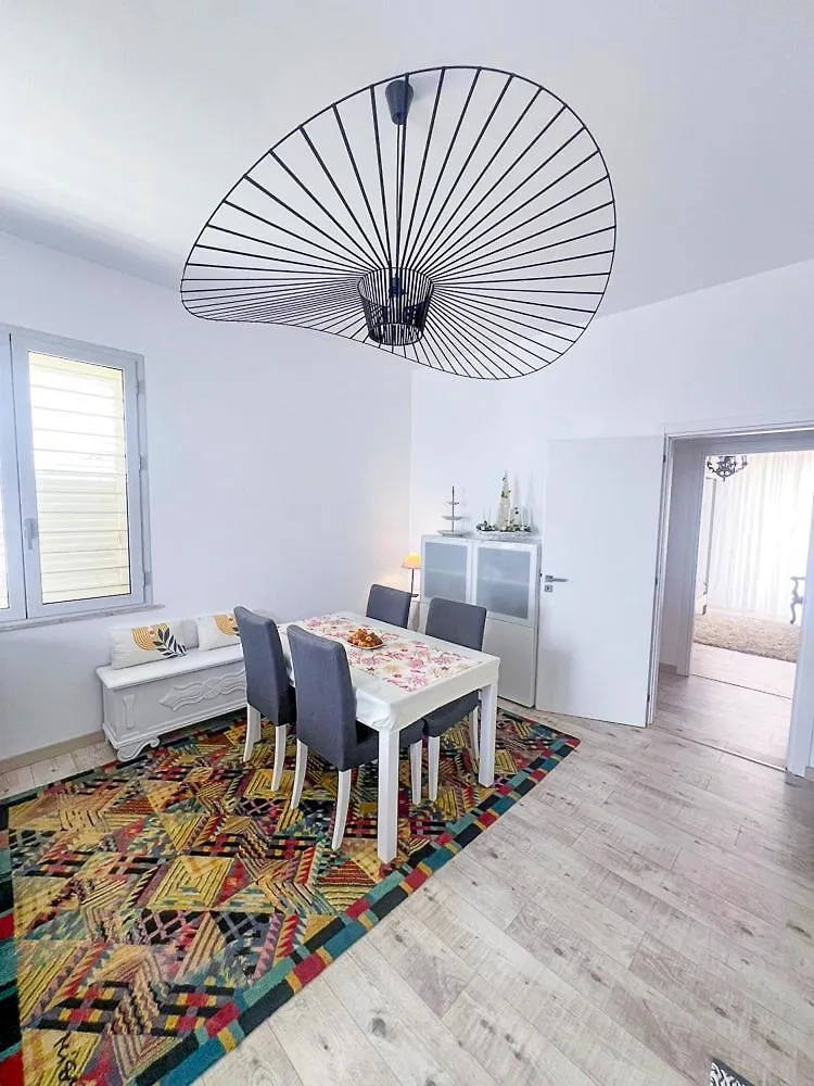 Apartment La Villa Di Nonna Pina Balestrate